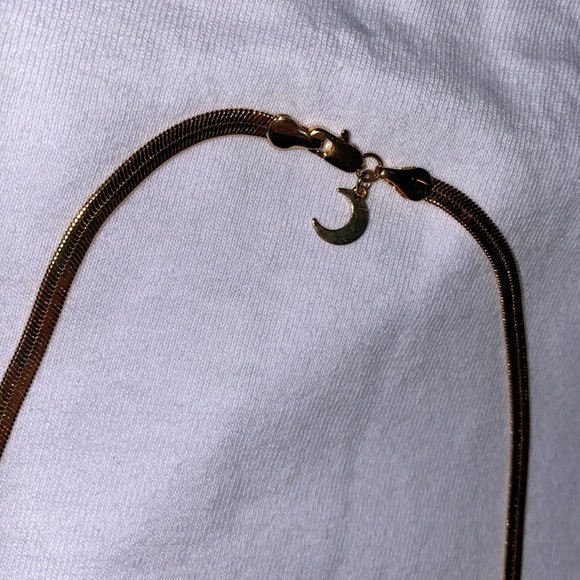 Lili Claspe Gold Chain Necklace - Picture 5 of 7